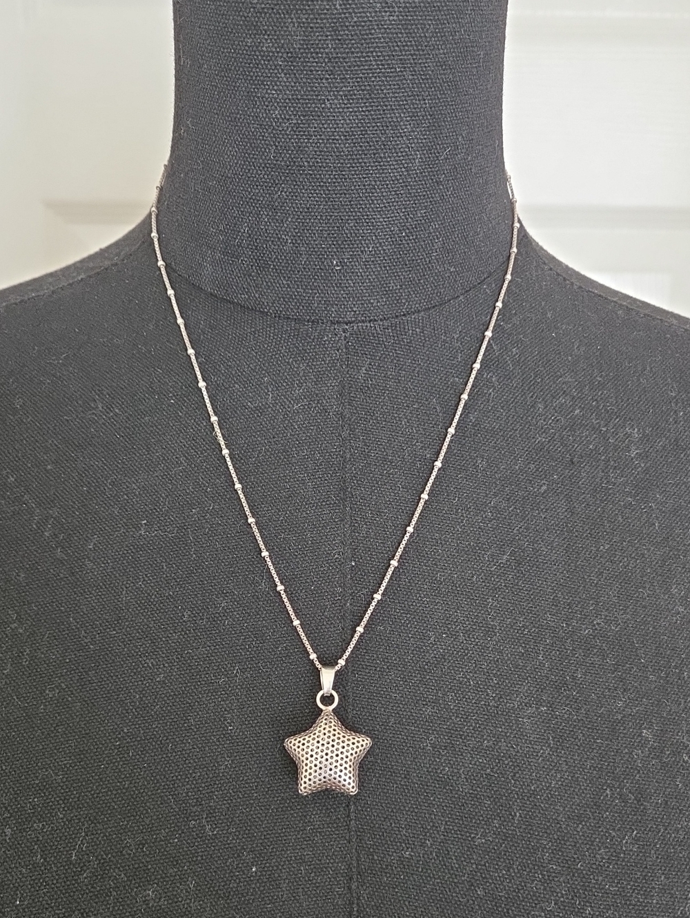 Sterling Silver Star Pendant Necklace - 925 Silver
